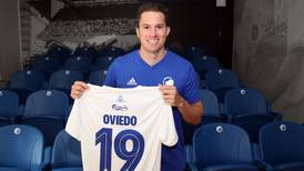Bryan Oviedo apunta de nuevo a la Europa League
