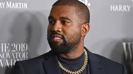 Prohiben que Kanye West se presente en los Grammy por andar de tóxico en redes sociales