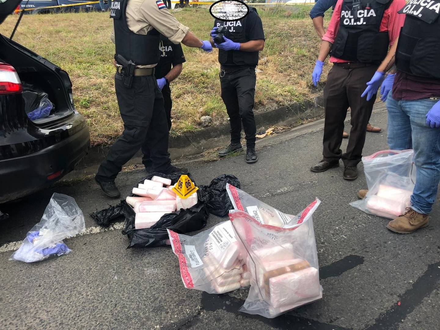Hombre que provocó choque múltiple en ruta 27 transportaba 84 kilos de cocaína. Foto OIJ.