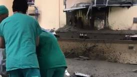 (Video) Cemento inundó la sala de recuperación del Hospital de San Carlos