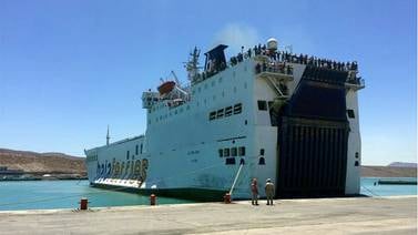 Ferry Costa Rica-El Salvador navega en un mar de obstáculos
