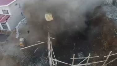 Videos: Así ocurrió violenta explosión con dinamita que lanzó piedras a casas en Guanacaste 