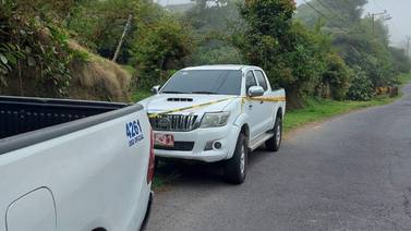 Balacera dejó a dos hombres heridos y un pick up abandonado en Coronado 