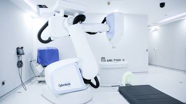 Robot que cura el cáncer llega a Costa Rica