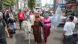 Rincón Navideño: Sagrada Familia desfiló por San José
