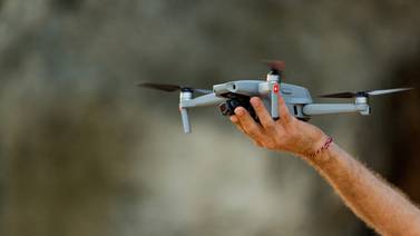 ¿Puedo usar mi dron cerca de un aeropuerto?