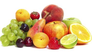 ¿Es cierto que comer frutas en la noche es malo?