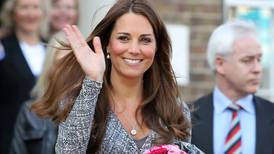 Nueva foto de Kate Middleton también estaría manipulada, dicen en medios en Inglaterra