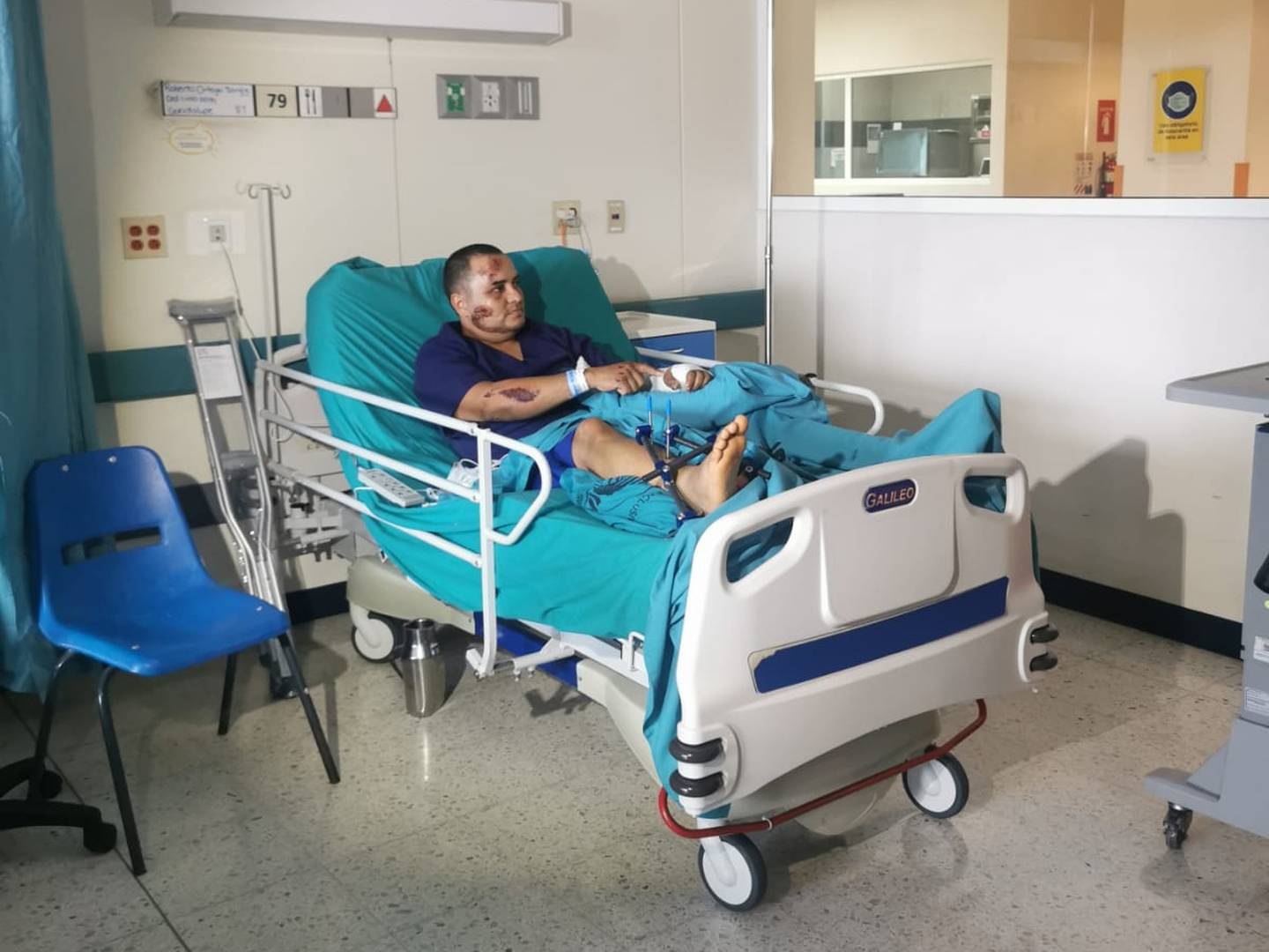 Tras el accidente, Ortega estuvo internado varios días en el hospital del Trauma. Foto Roberto Ortega.