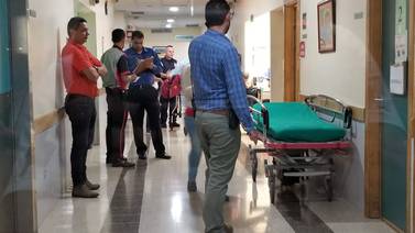 Hombre con tobillera ataca con destornillador a técnico dentro del Hospital de Alajuela