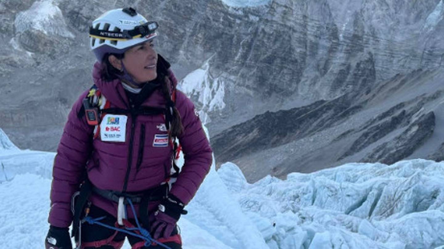 Ligia Madrigal sigue luchando por cumplir su sueño de alcanzar la cima del Everest. Foto: Facebook