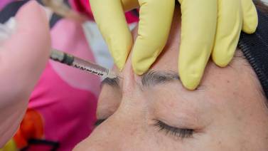 Doctora denuncia que en Costa Rica hay dentistas poniendo bótox como procedimiento estético