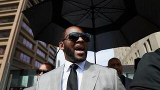 Cantante R. Kelly es acusado de pedir sexo a  menor de edad