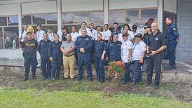 Navidad unió a policías de Costa Rica y Panamá en una noble causa