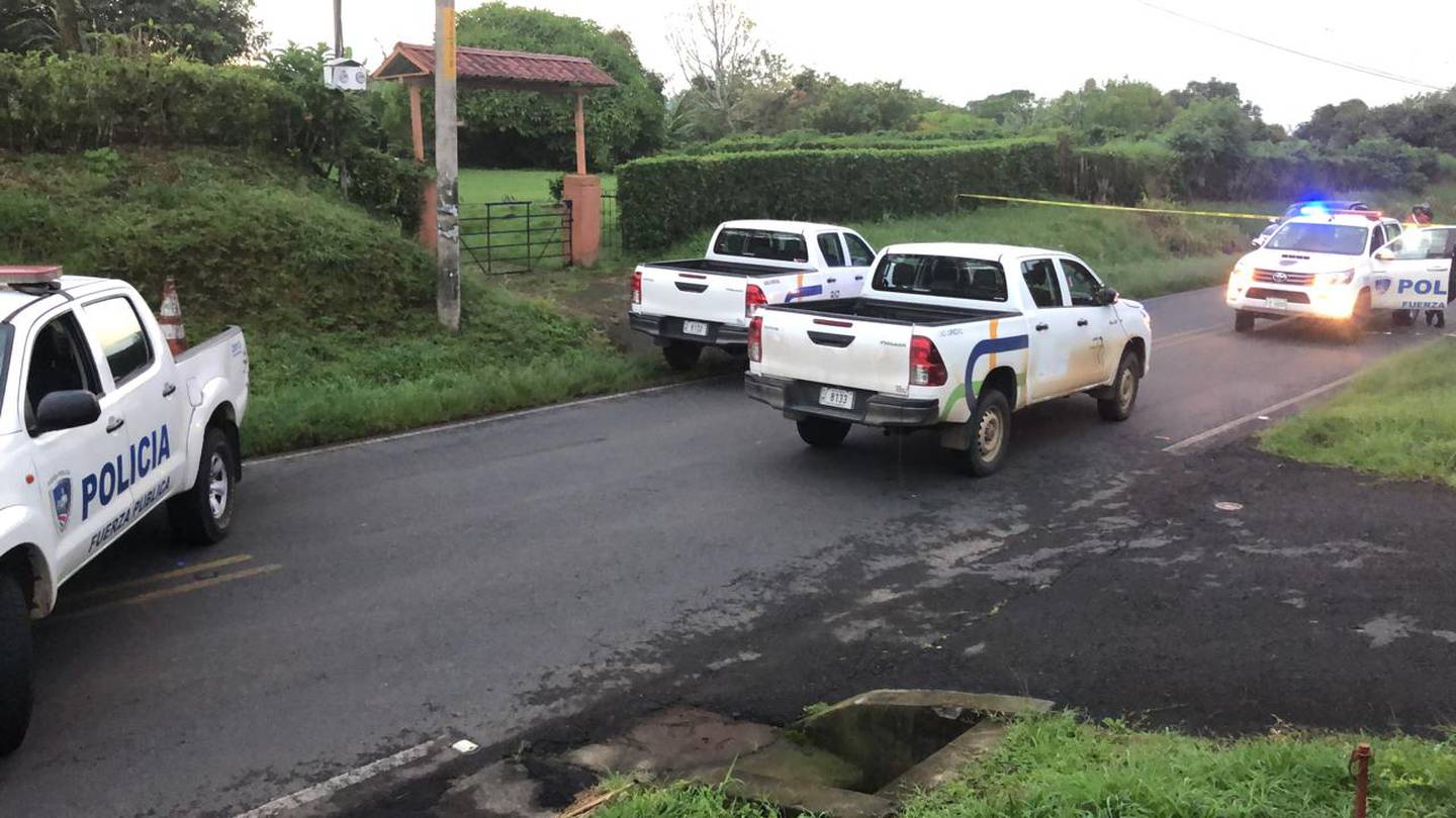 Policía recupera dos carros robados propiedad de la municipalidad de Río Cuarto. Foto Edgar Chinchilla.