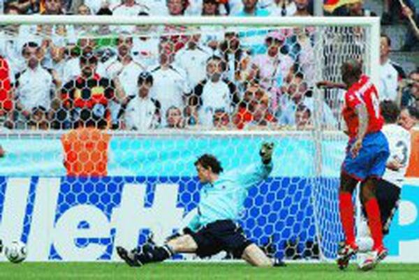 Fifa Le Tiene Un Campo Especial A Paulo Wanchope En El Sorteo Del Mundial La Teja