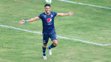 Nuevo delantero de Alajuelense dividió a afición de Motagua y desde Honduras nos cuentan por qué