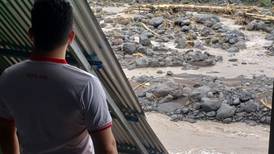 Río Turrialba destruyó bar y restaurante que pulseador abrió hace 3 meses 