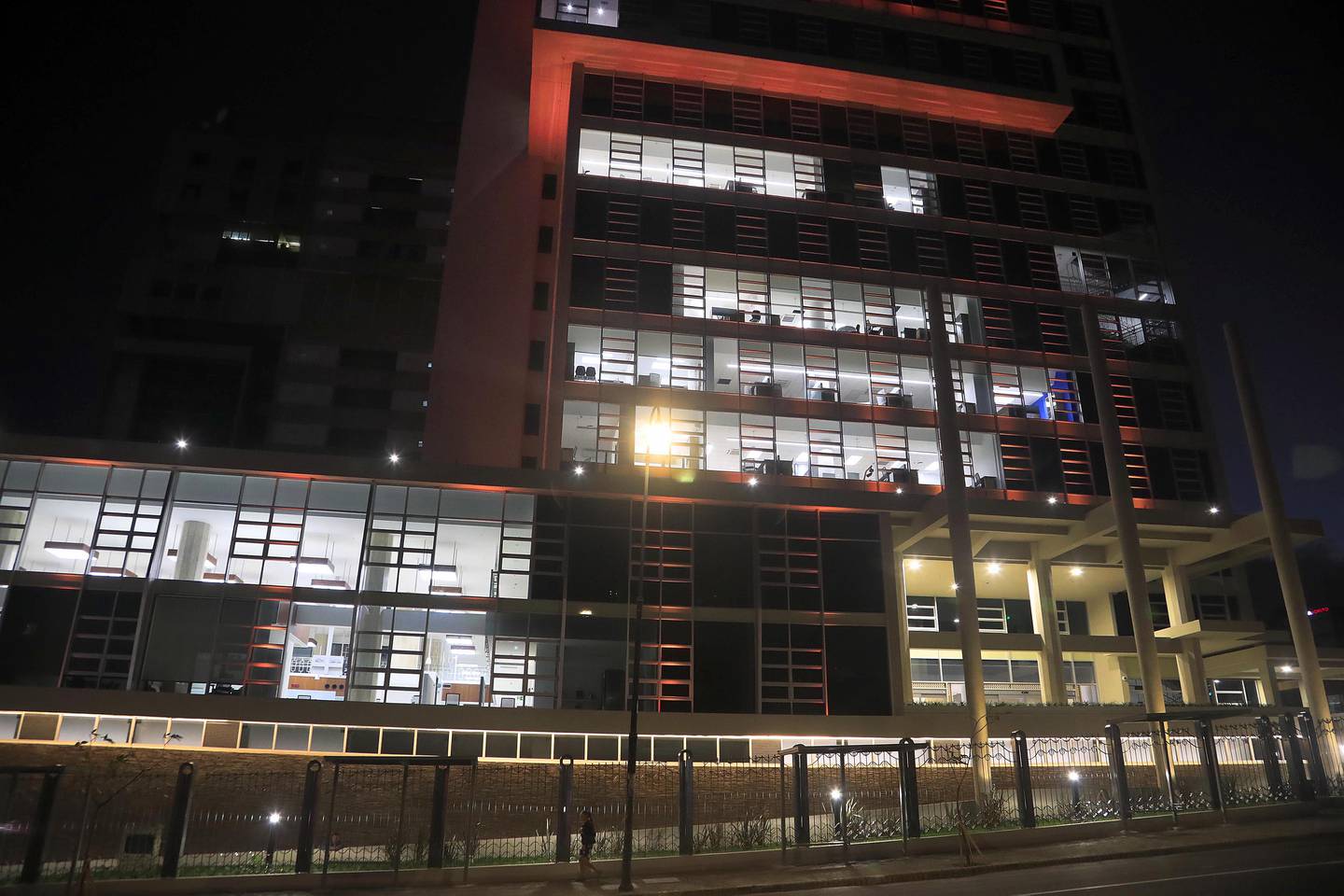 02/01/2024     Avenida Segunda. Así luce el edificio central de la Caja Costarricense de Seguro Social (CCSS), recientemente restaurado.