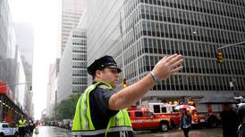 Helicóptero choca contra edificio en Manhattan
