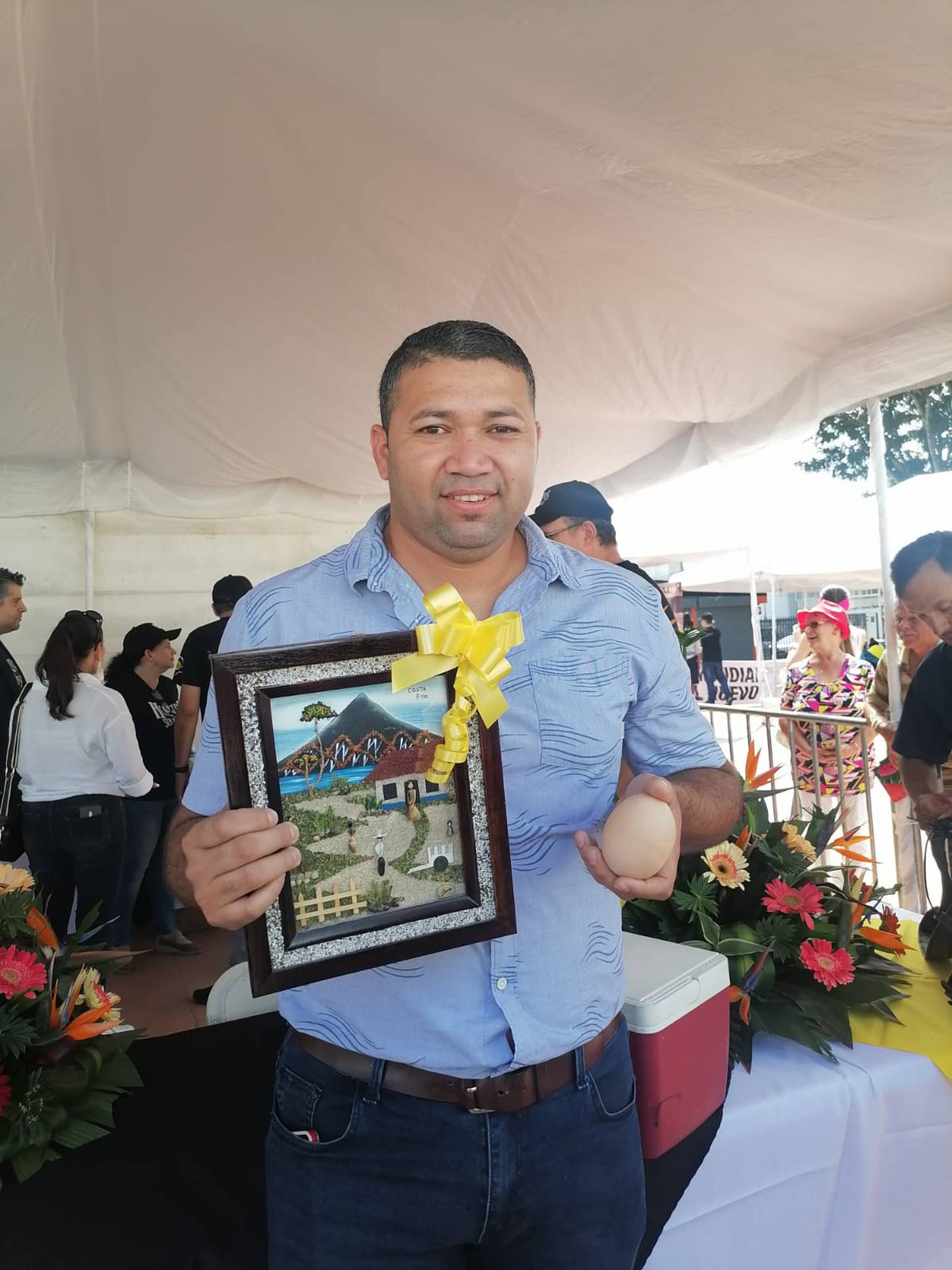 Este viernes 13 de octubre, desde las 7:30 a.m., Costa Rica se unió a la celebración del Día Mundial del Huevo 2023 en el Parque Juan Santamaría, Alajuela, en un evento organizado anualmente por la Cámara Nacional de Avicultores (CANAVI).  En la foto, Andrés Prendas Villarreal