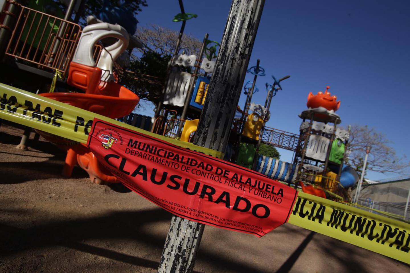 Alajuela cierra todos sus parques y espacios públicos