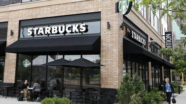 Starbucks empieza a vender salchicha de carne “de mentirillas”