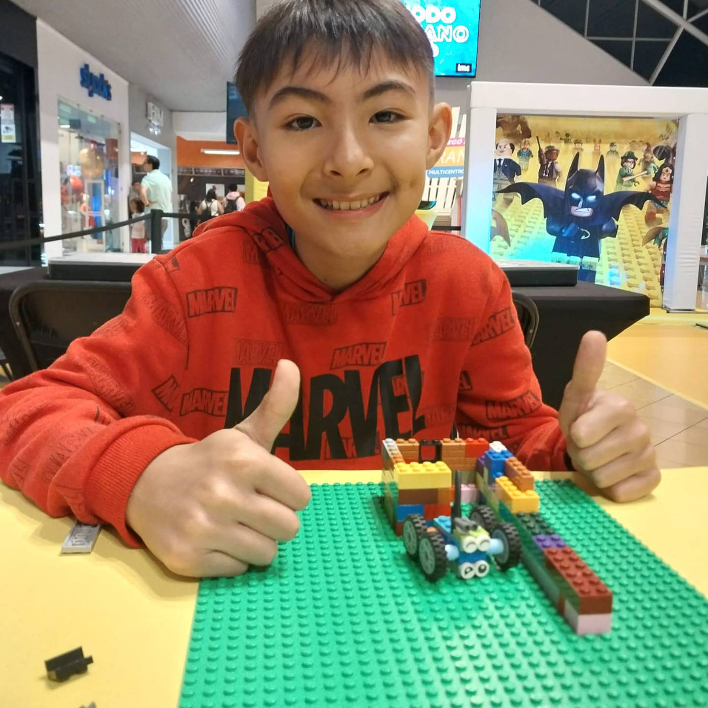Samuel Gutiérrez es un niño de 11 años que estudia con aritmética mental y eso le ha ayudado a mejorar su concentración. Además juega ajedrez y toca marimba.