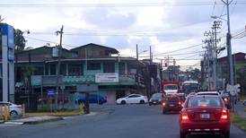 Limonenses están felices con el regreso del servicio de buses en los barrios del cantón central