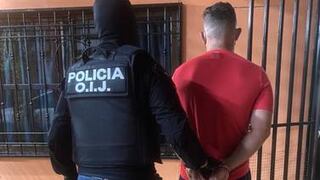 (Video) Detienen a supuesto líder de banda narco en allanamientos realizados en Limón