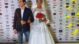 Alex Badilla se casó en evento farandulero 