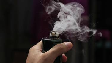 En Michigan, Estados Unidos, prohíben cigarros electrónicos con saborizantes