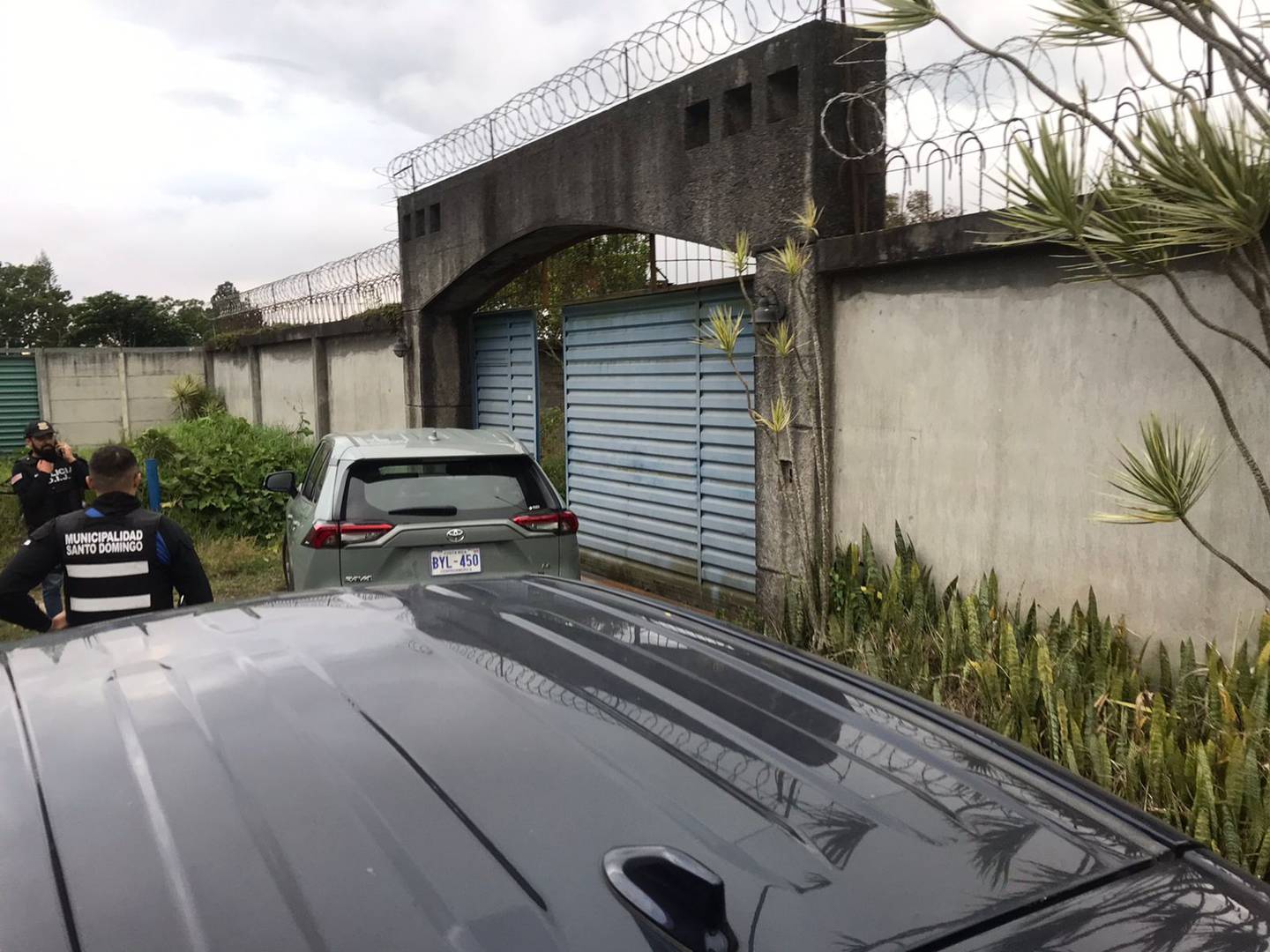 Los agentes del OIJ están allanando la casa de Kimberly Araya Granados por su desaparición