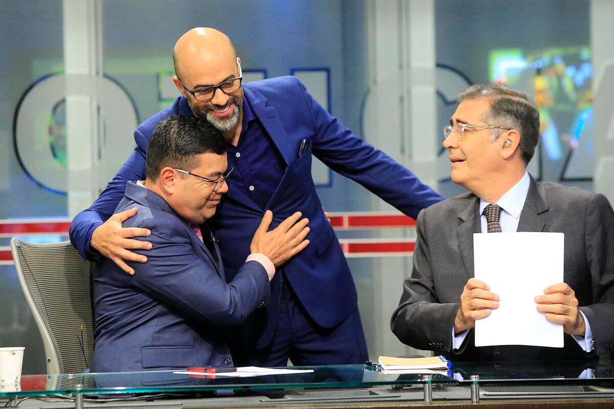 (Video) Periodistas de Teletica Deportes se olvidaron de ...