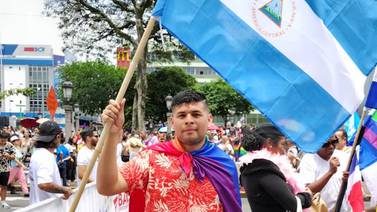 Un nicaragüense en la Marcha de la Diversidad: “También hay que teñir Nicaragua de colores” 