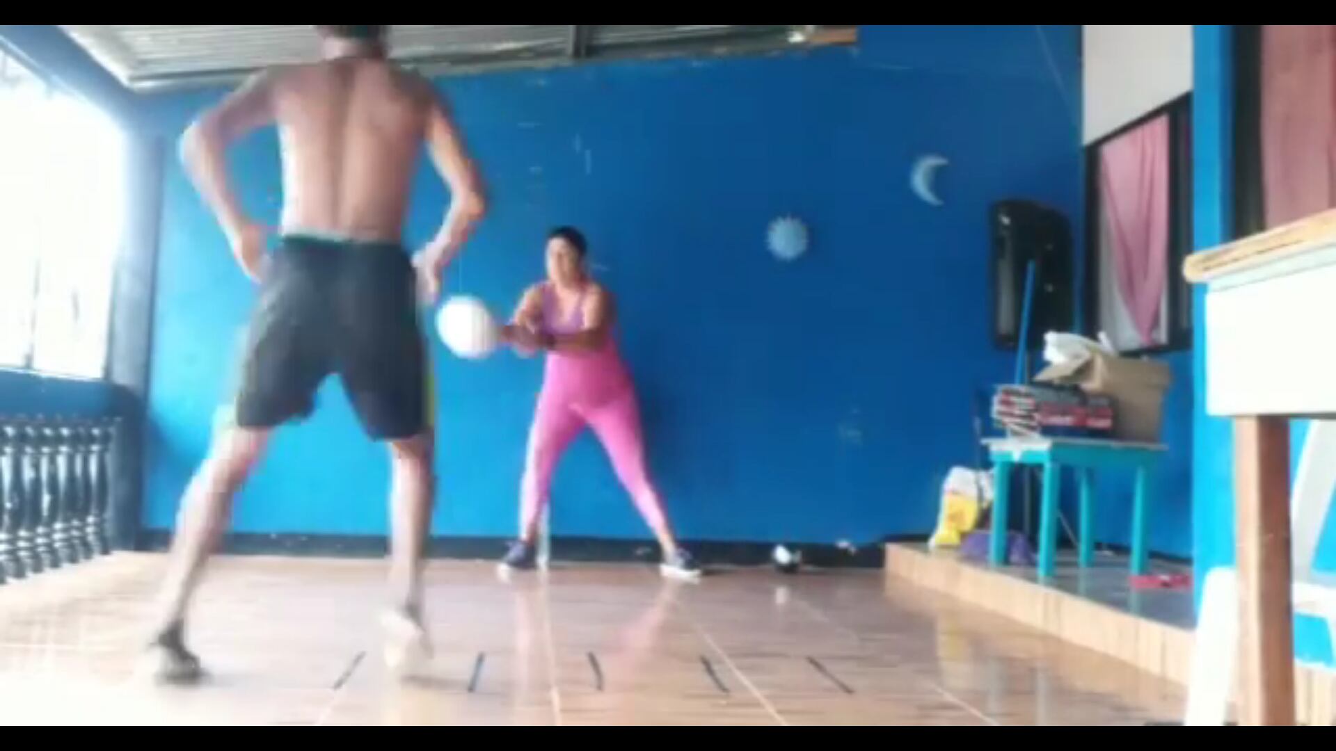 Jordy Evans entrena con su mamá. Instagram.
