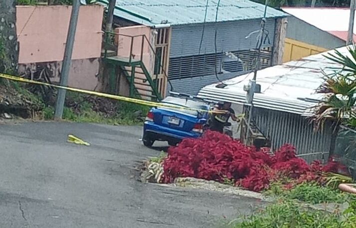 Un hombre fue asesinado frente al Ebais de Santa Eduviges en Limón. Foto: Cortesía