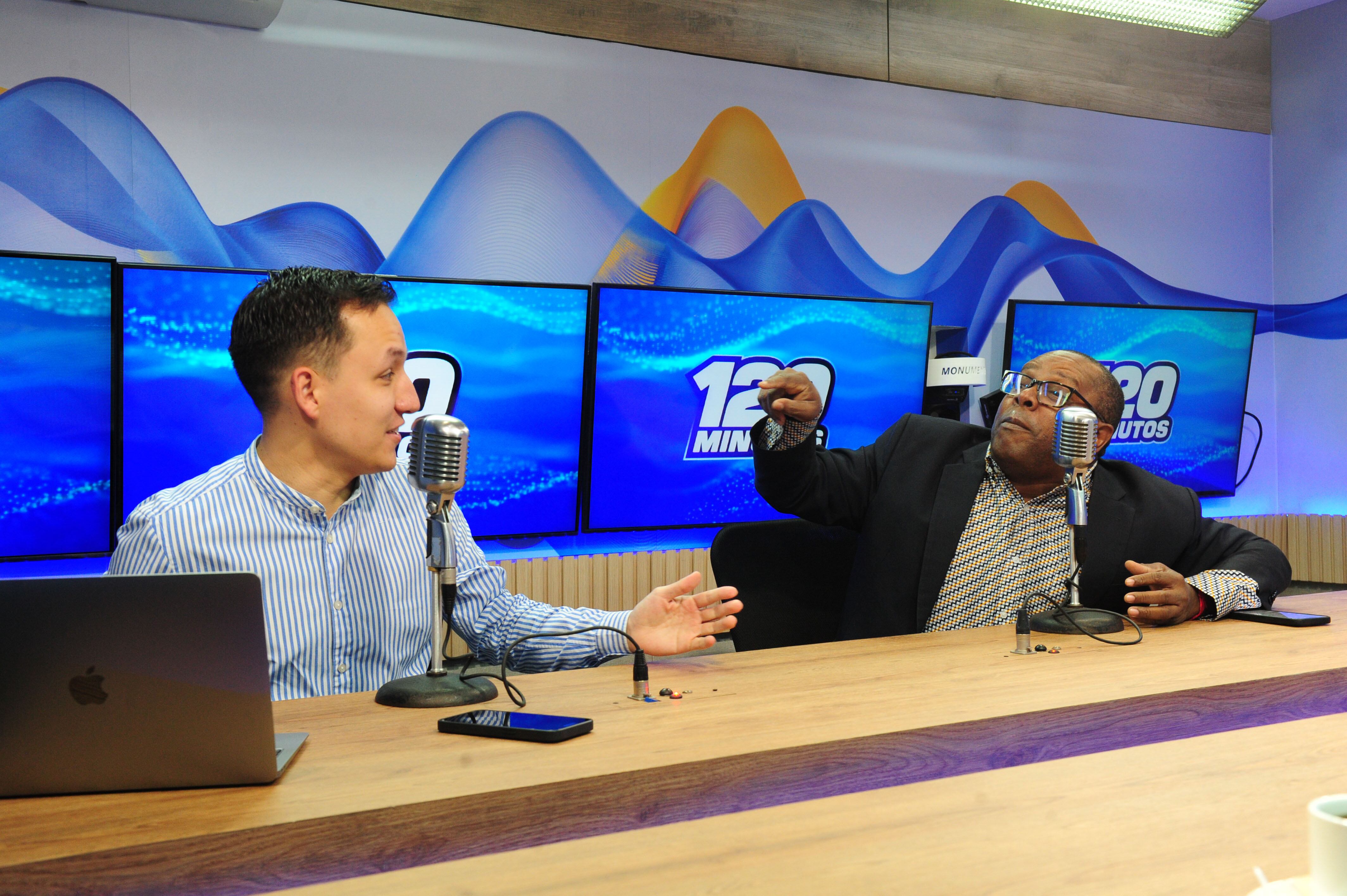 Programa deportivo 120 Minutos Repretel.