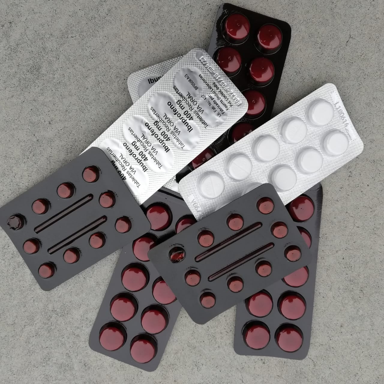 Los medicamentos vencidos contaminan y enferman