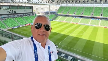 Periodista Leonardo Cordero denunció que lo “trataron de comprar” para hablar bien de equipos