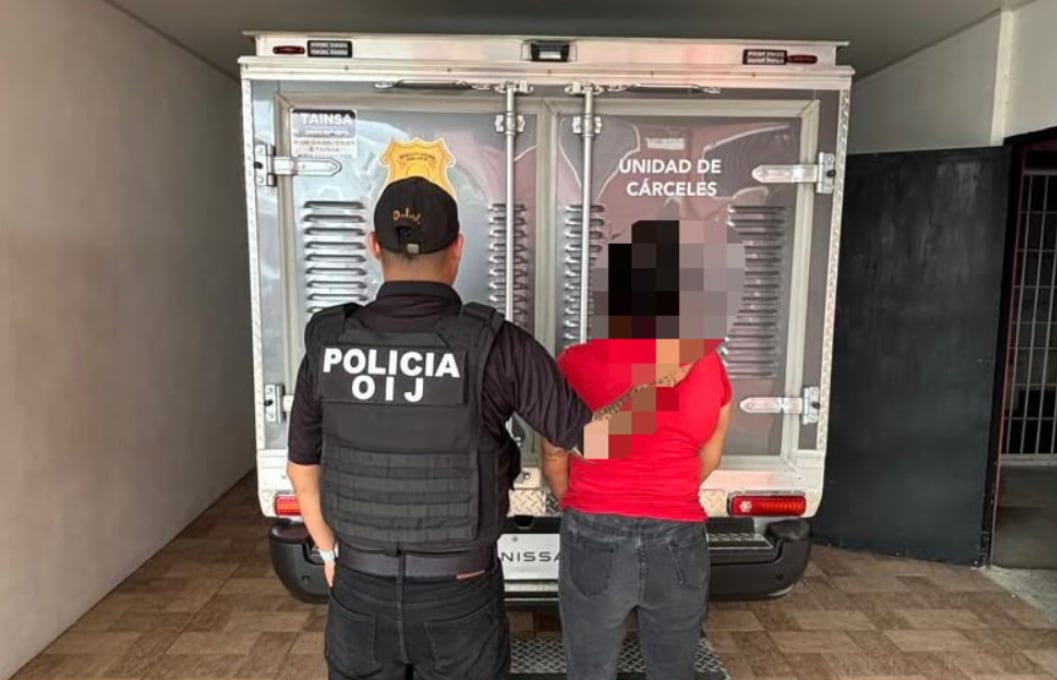 La mujer sospechosa fue detenida en Matina de Limón. Foto OIJ.