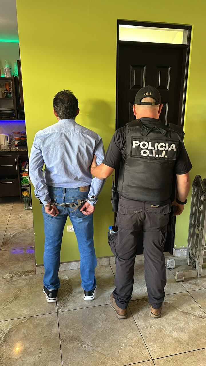 Fundación Manos abiertas, monjas falsas detenidas