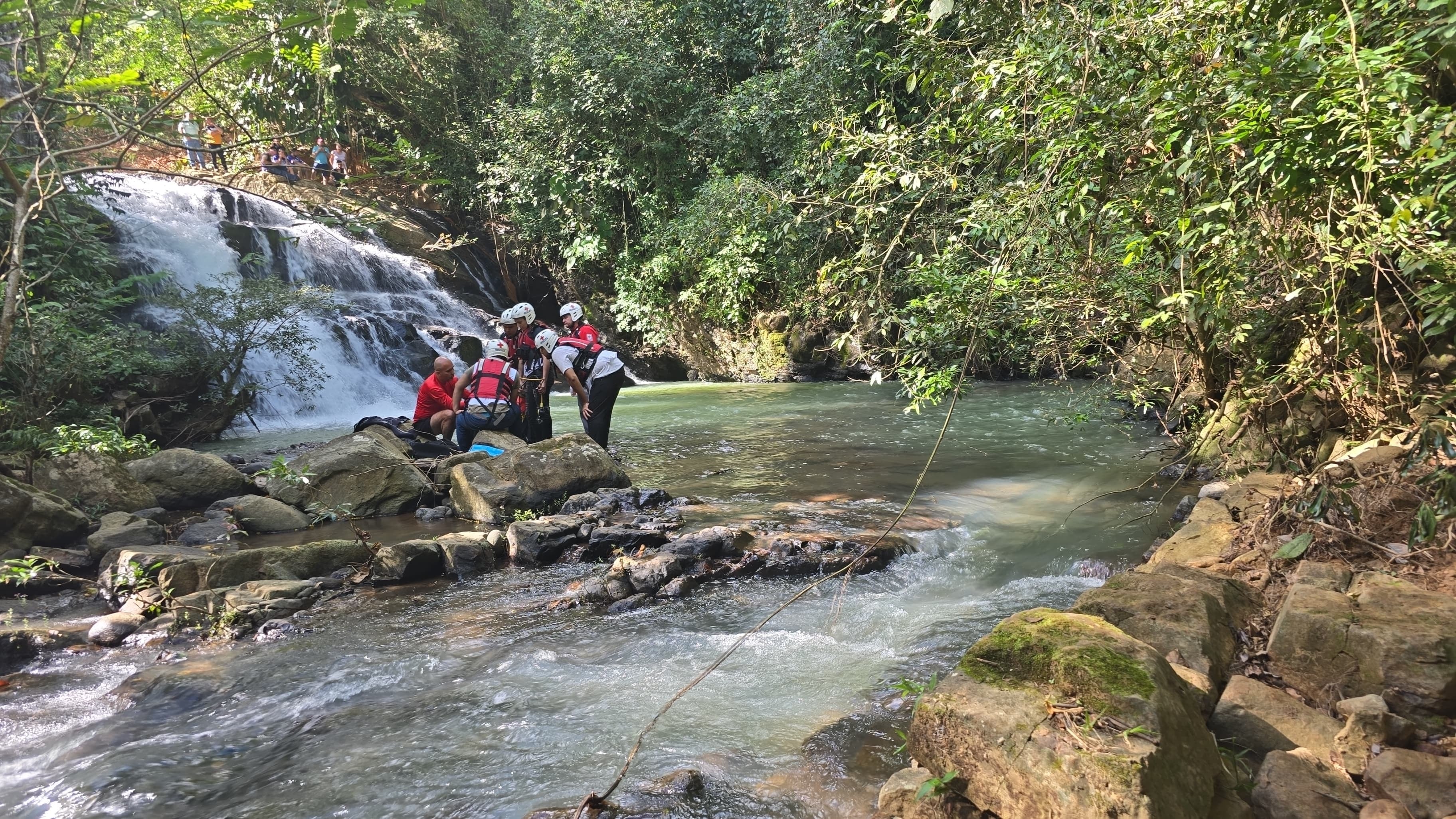 Pedro Andrés Umaña Ureña, de 15 años, murió junto a su primo Harold Cordero Retana, de 13 años cuando disfrutaban en la poza Los Reyes, Pérez Zeledón. Foto: Cruz Roja