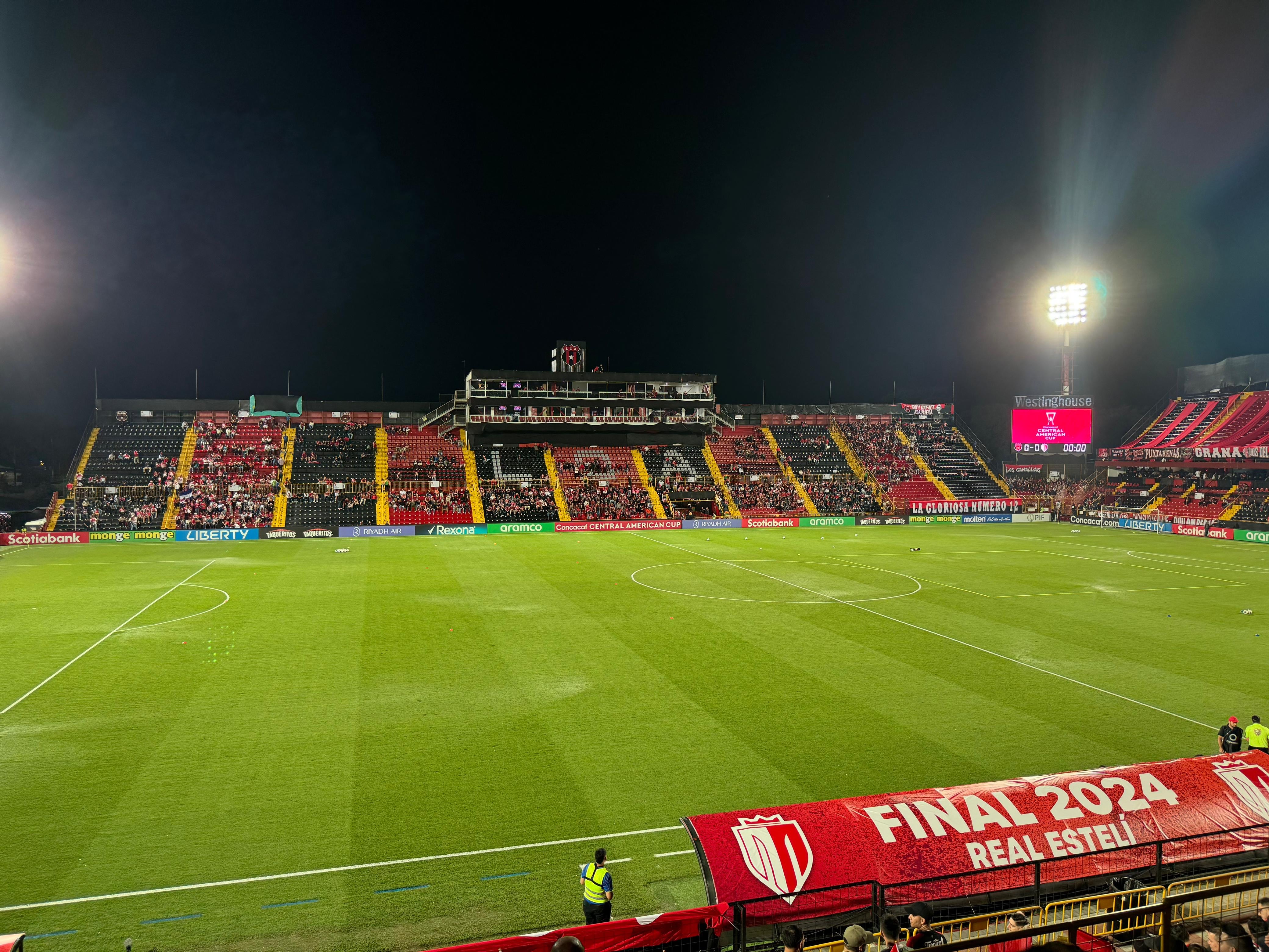 Ambiente previo al juego entre Alajuelense y el Real Estelí. Joseph Fonseca.