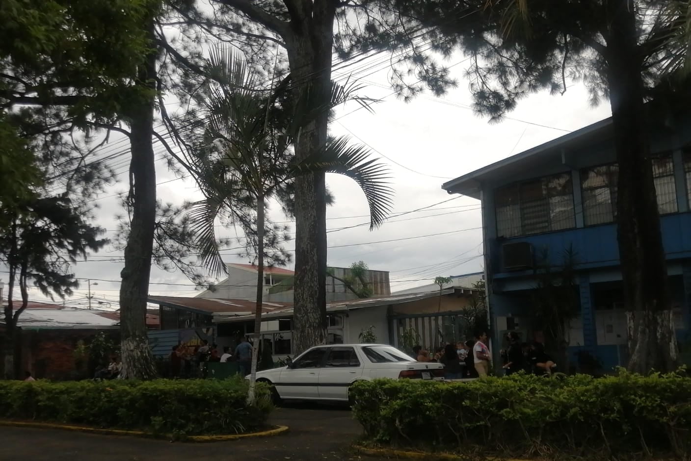 Estudiantes del Liceo de San José no pudieron asistir a su baile de graduación, debido a que una persona no pagó los paquetes correspondientes.