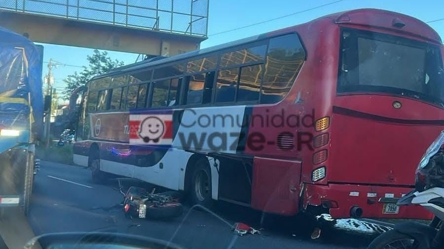 Un choque sobre la autopista General Cañas cobró la vida de un joven de 22 años.
