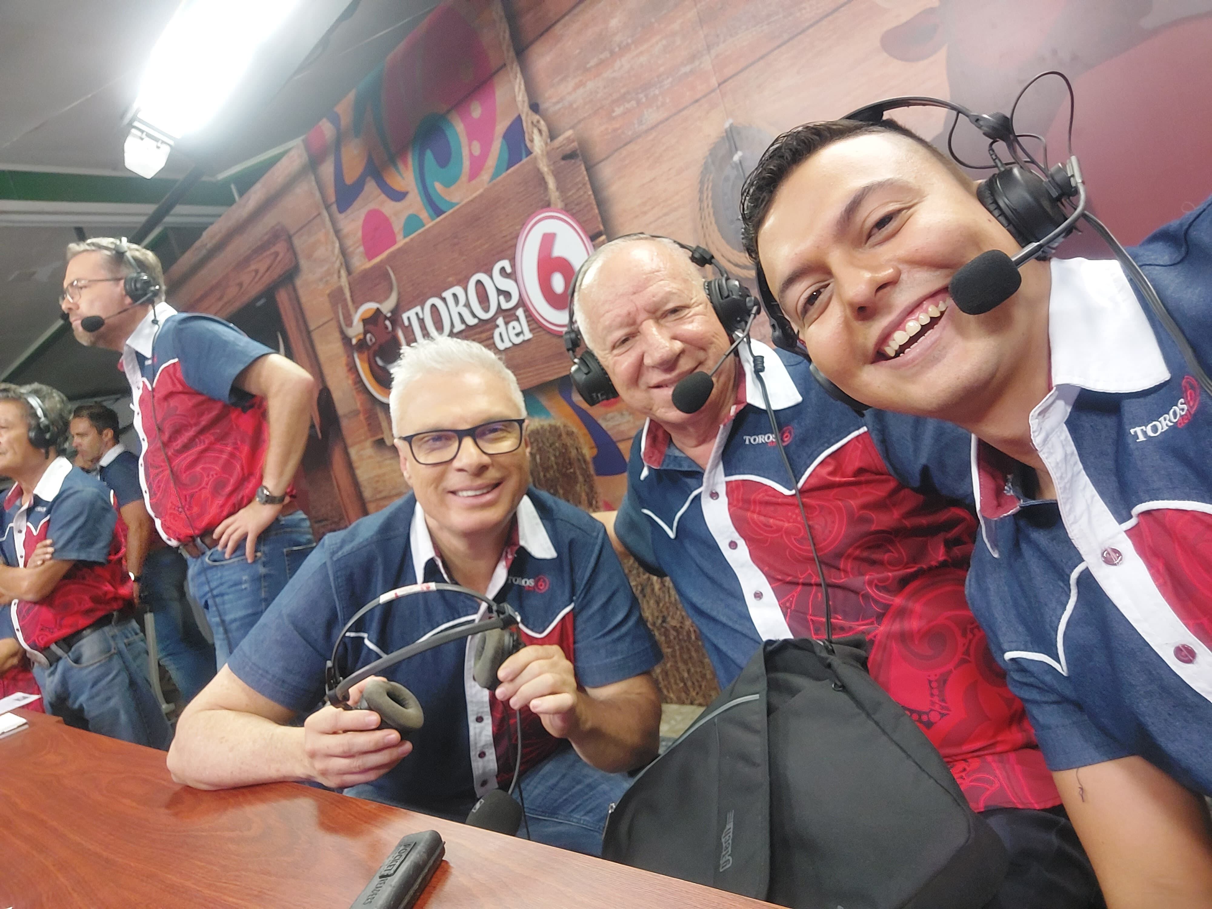 Sebastián López Pelando el OJo