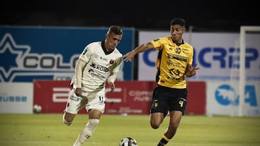 Alajuelense se despide del torneo de Copa ante un Liberia que lo hizo quedar muy mal parado