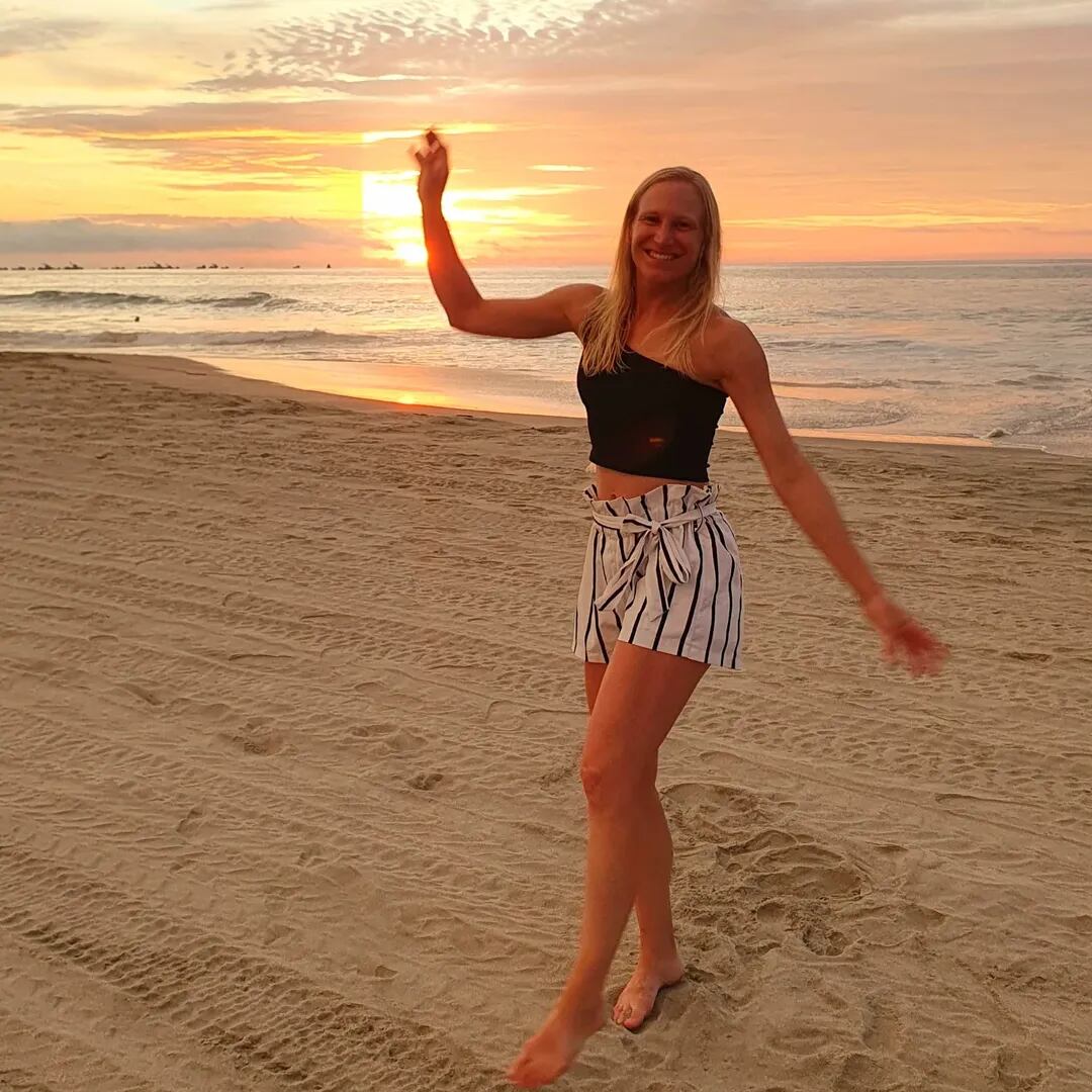 Manuela Stutz confesó que en Costa Rica se sintió “menos fea” y provocó diversos comentarios.