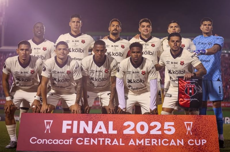 Alajuelense tricampeón de la Copa Centroamericana.